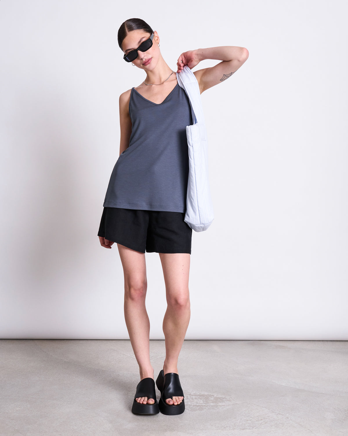 JAN|N JUNE TRIANGLE Top, turbulence