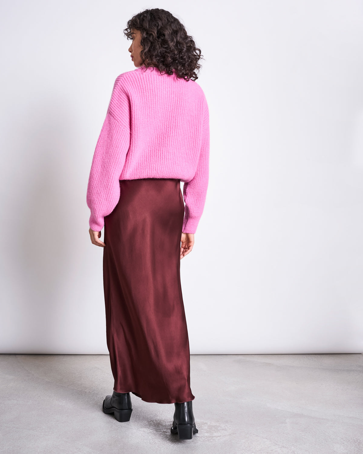 JAN|N JUNE SERIN Rock, intense rust