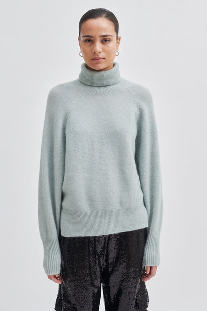 SECOND FEMALE BROOK KNIT OVERSIZED Rollkragenpullover, eisblau