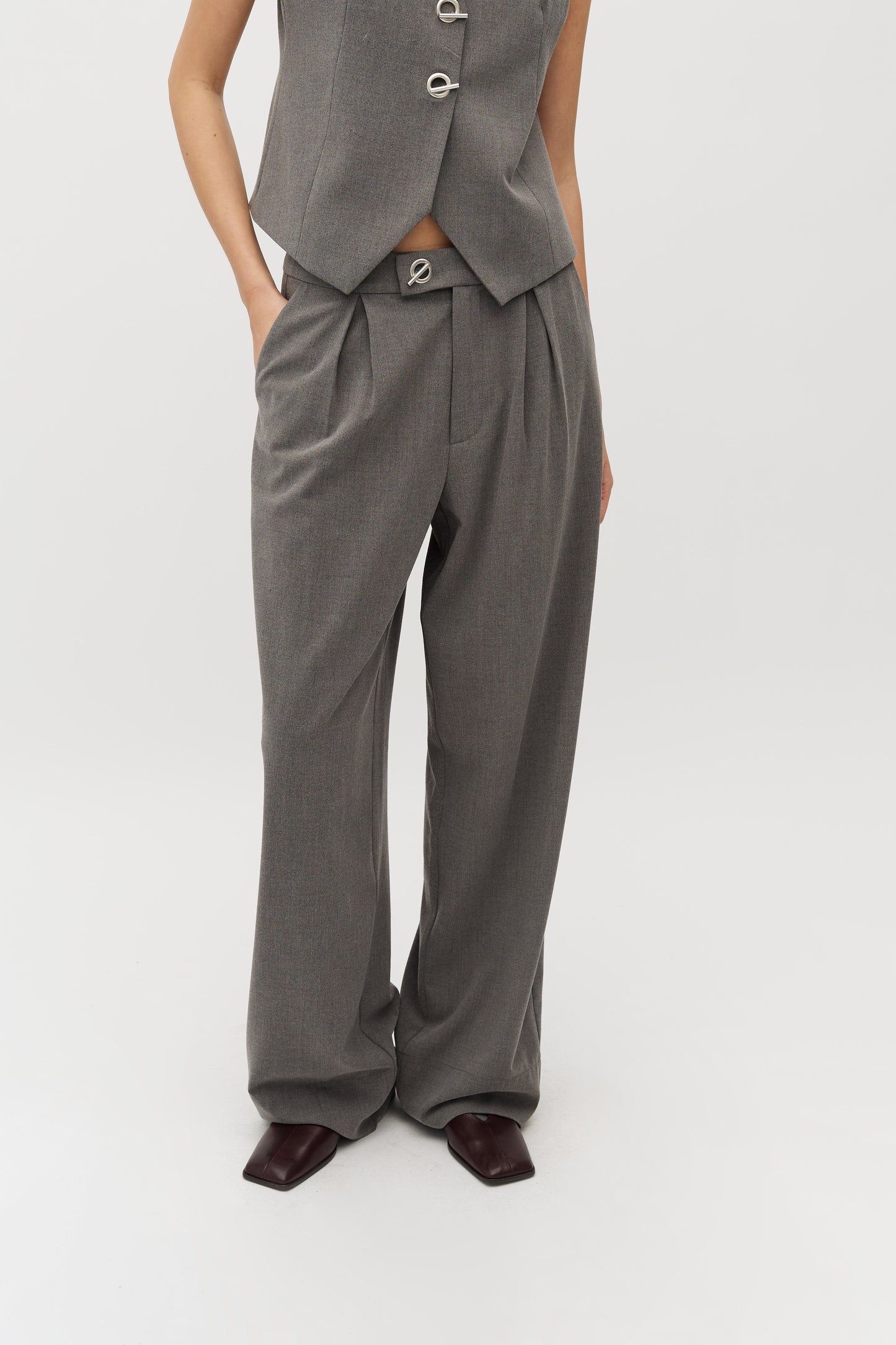 MBYM ROSALY Hose, grau