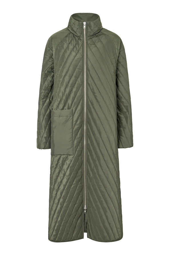 SECOND FEMALE BECCA Mantel