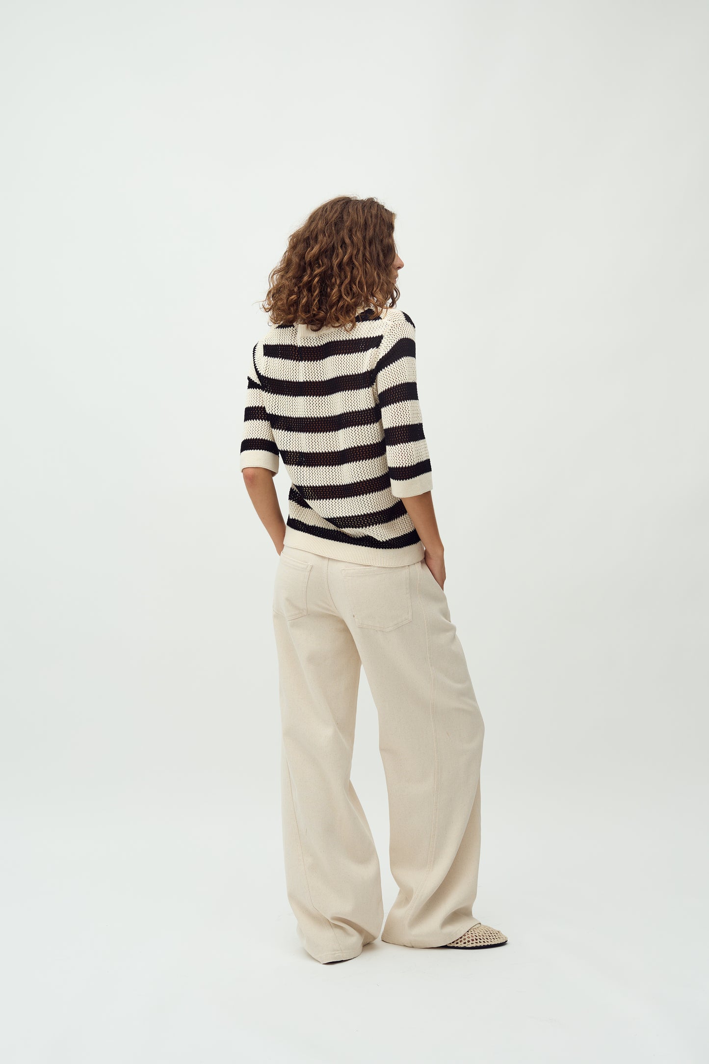 MBYM NEALE Pullover, weiß/schwarz