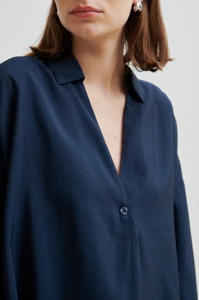 SECOND FEMALE TIMELINE Bluse, carbon