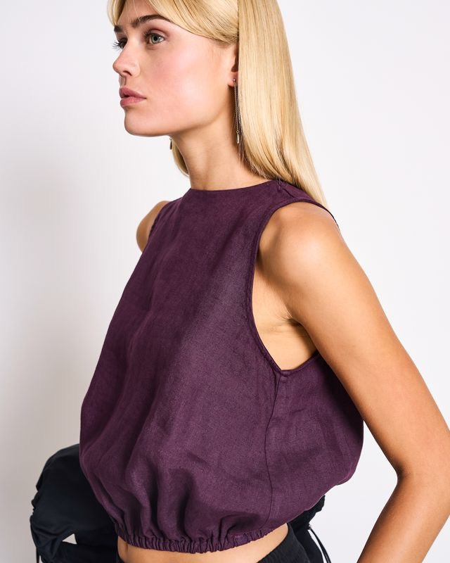 JAN|N JUNE LUPIN Top, cherry lacquer