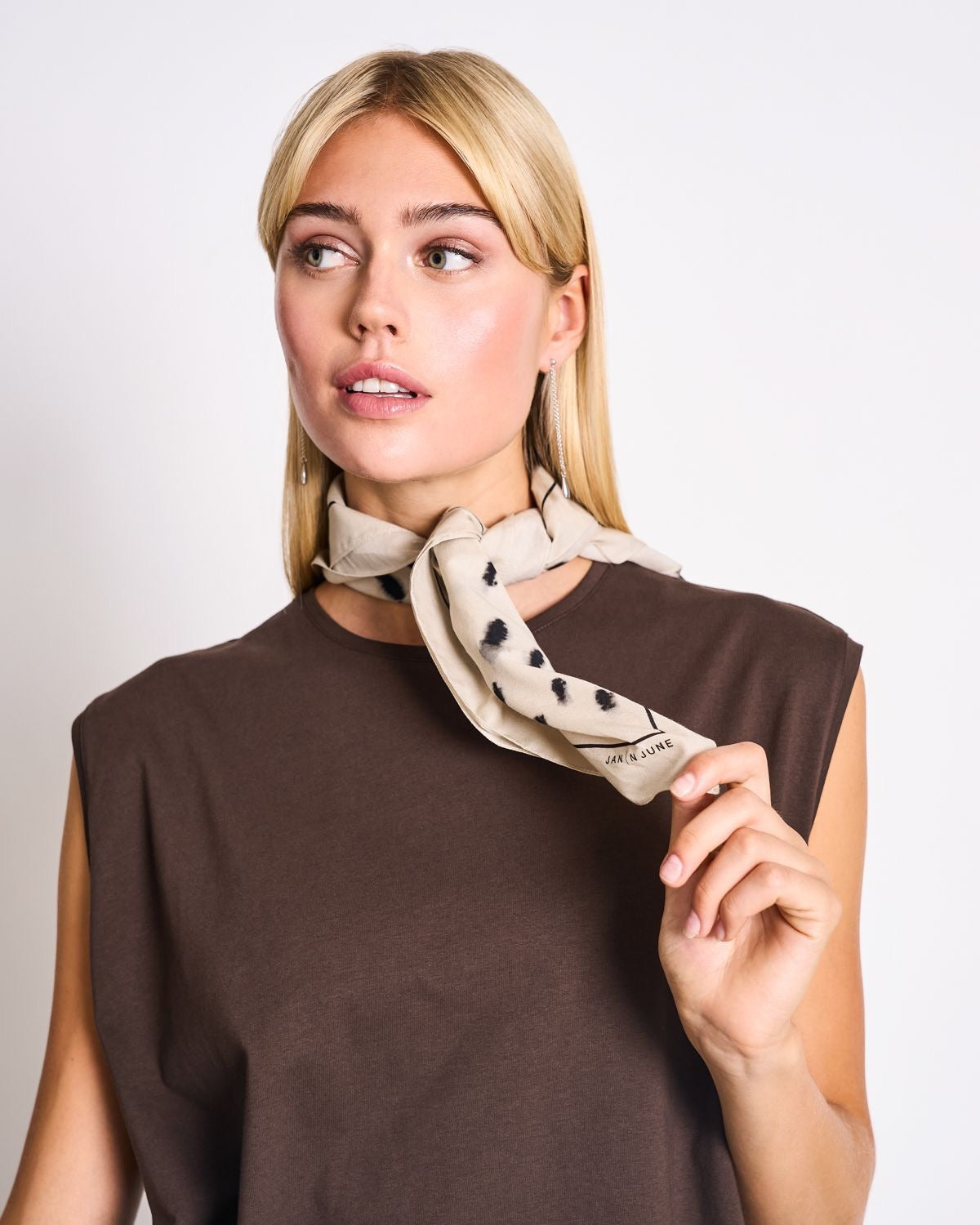 JAN|N JUNE VAD Tuch, dalmatian dots