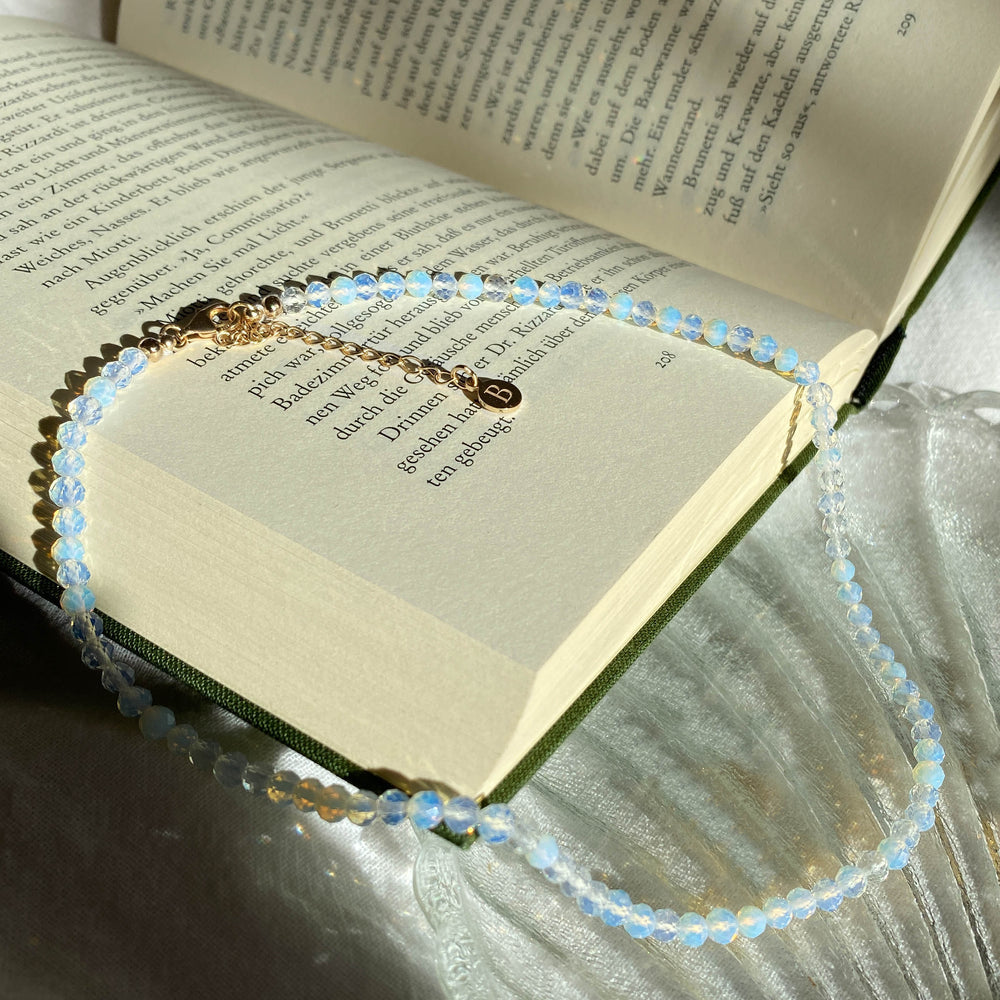 ATELIER BRANDLINGER VICTORIA Choker, opalith
