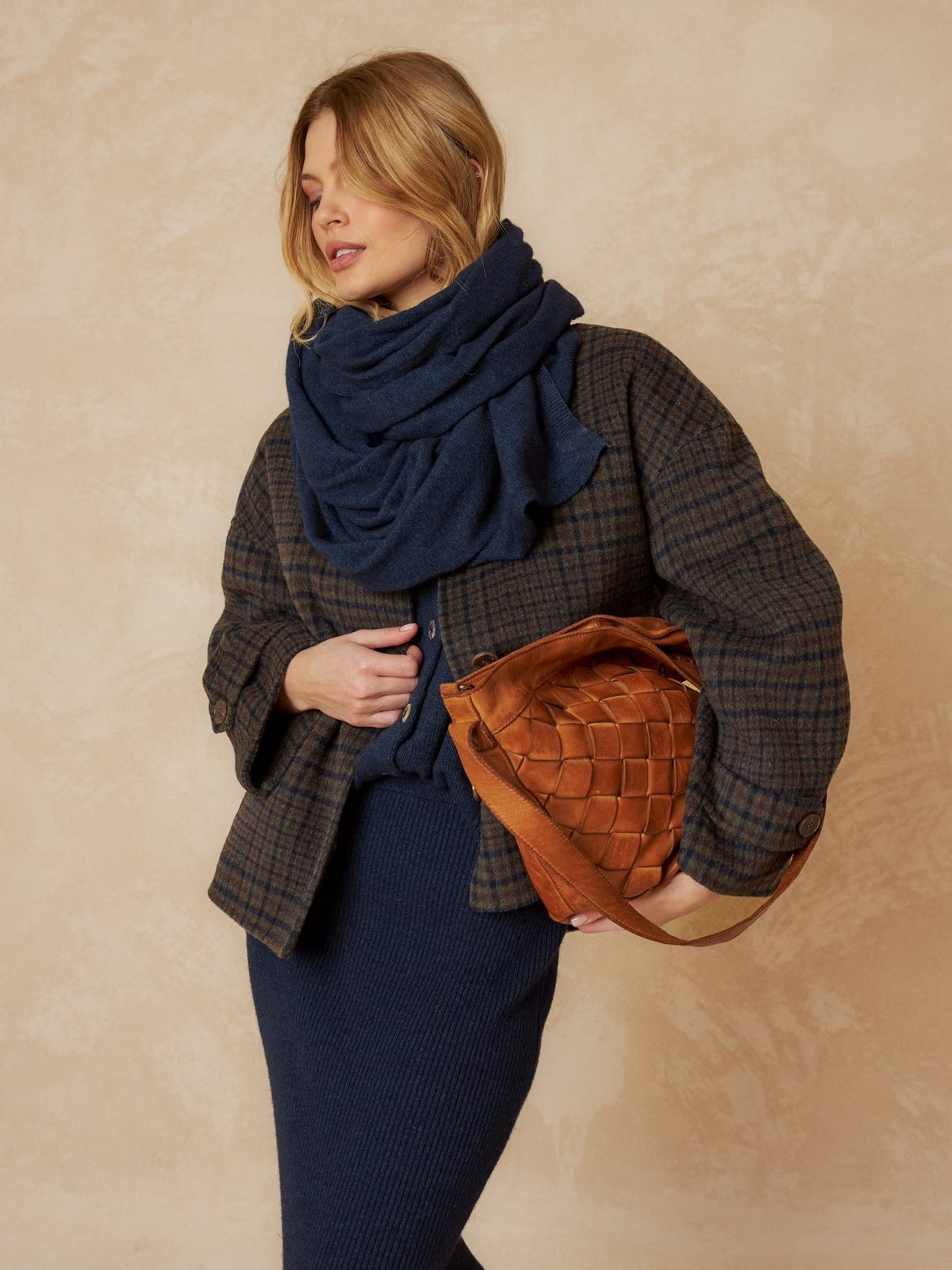 INDI&COLD Schal, dunkelblau