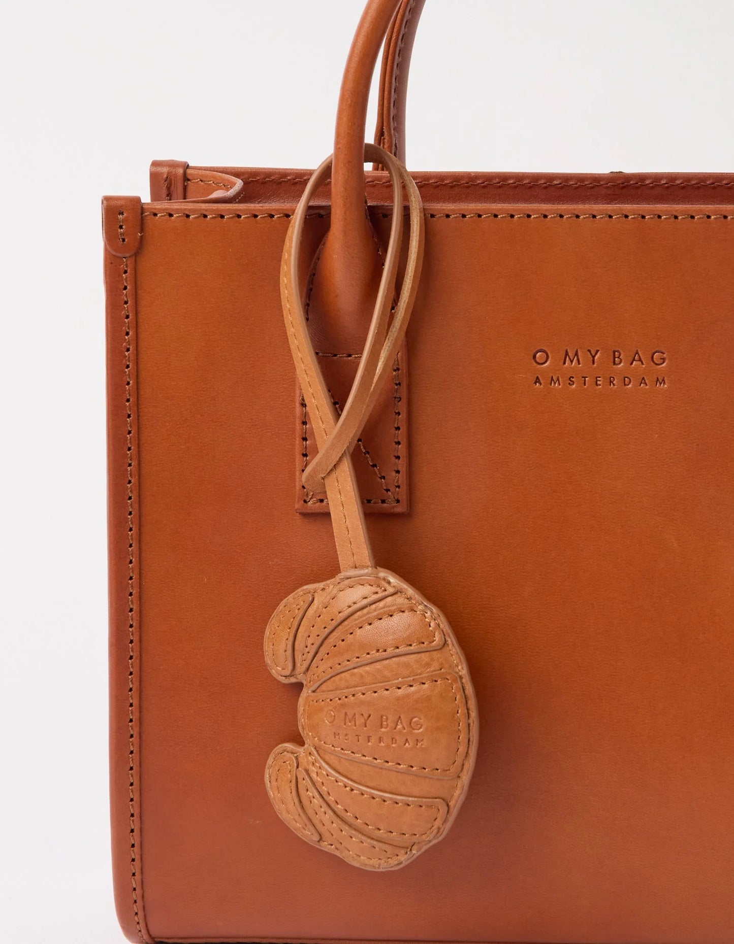 O MY BAG CROISSANT Bagcharm, wild oak