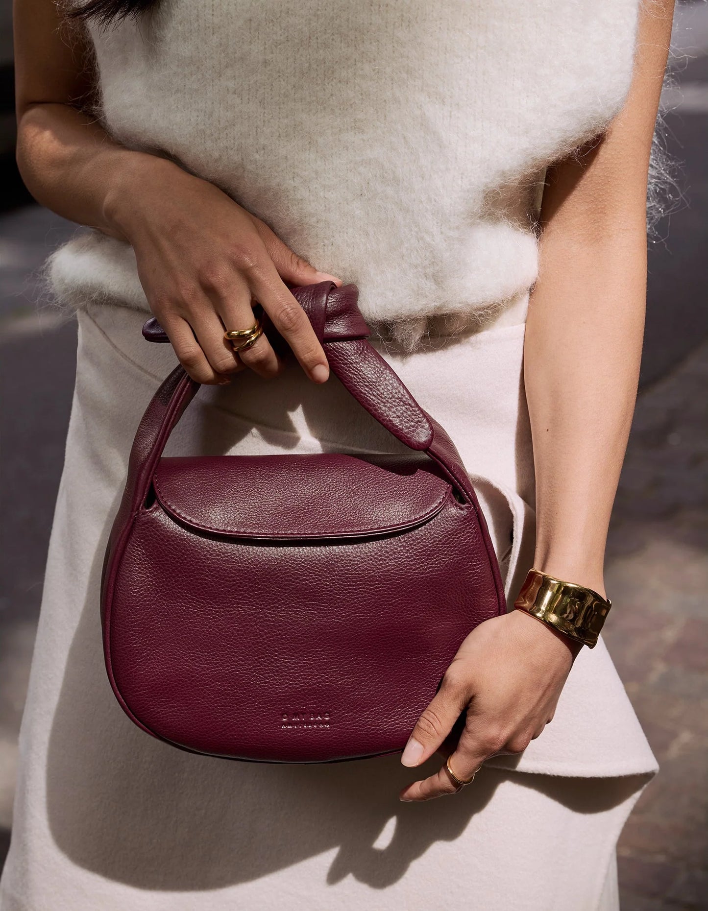 O MY BAG COCO CROISSANT Handtasche, dark cherry
