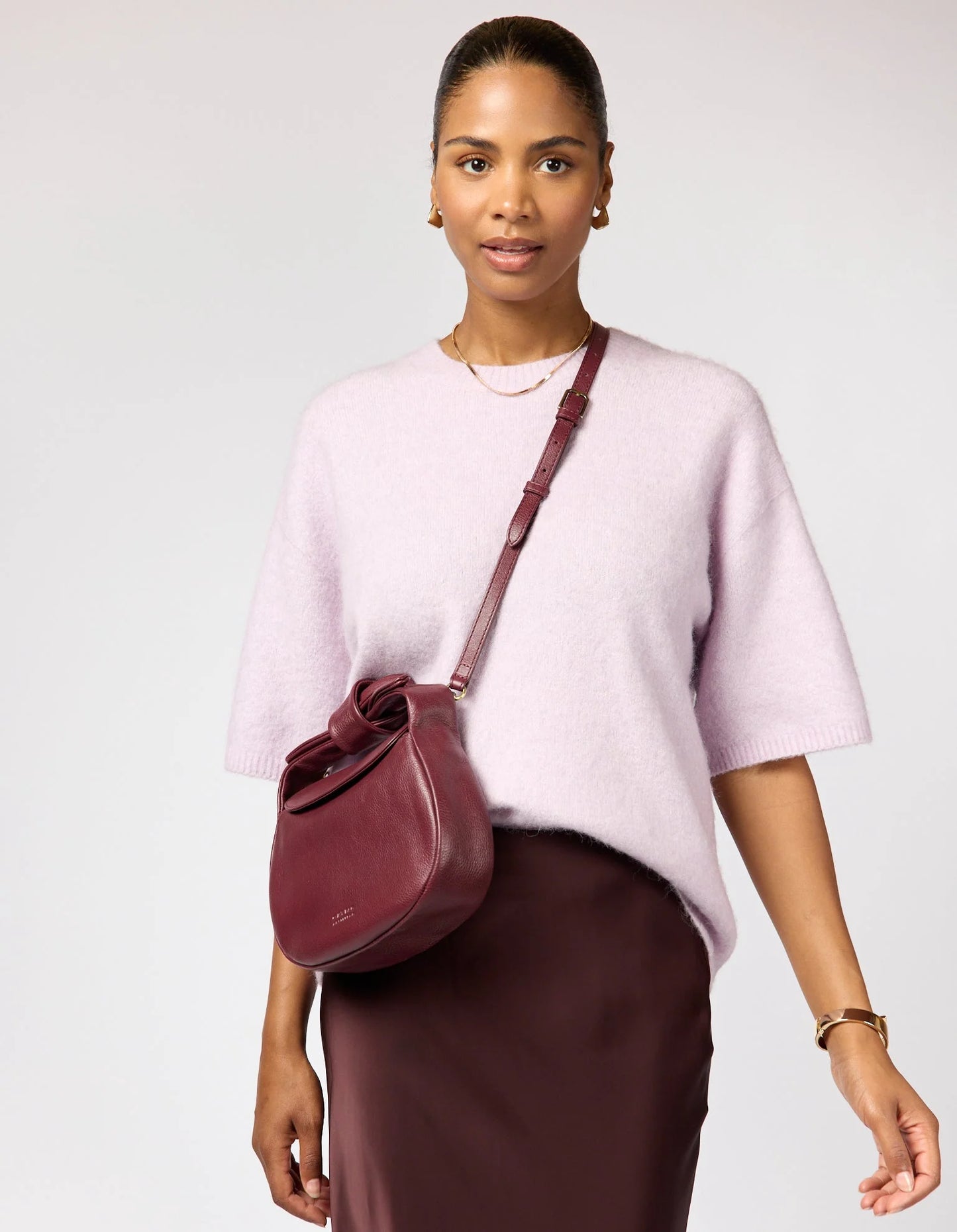O MY BAG COCO CROISSANT Handtasche, dark cherry