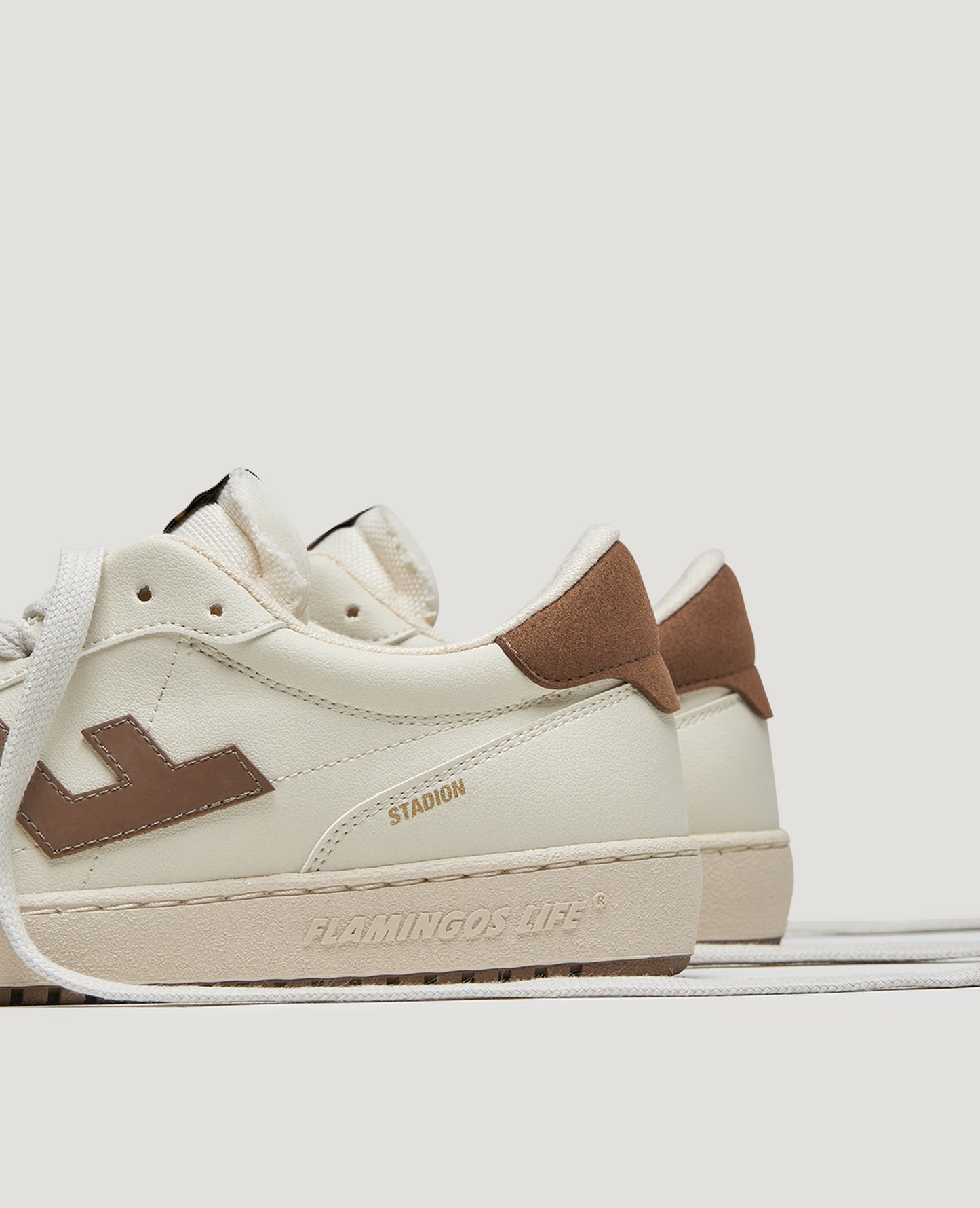 FLAMINGOS LIFE STADION, fango