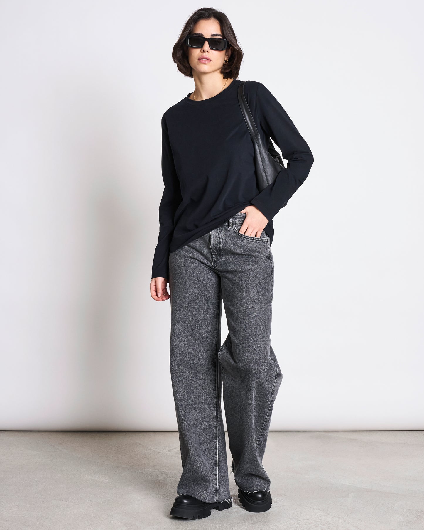 JAN|N JUNE BOY Longsleeve, schwarz