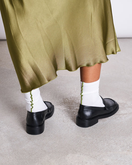 JAN|N JUNE OVERLOCK Socken, woody olive