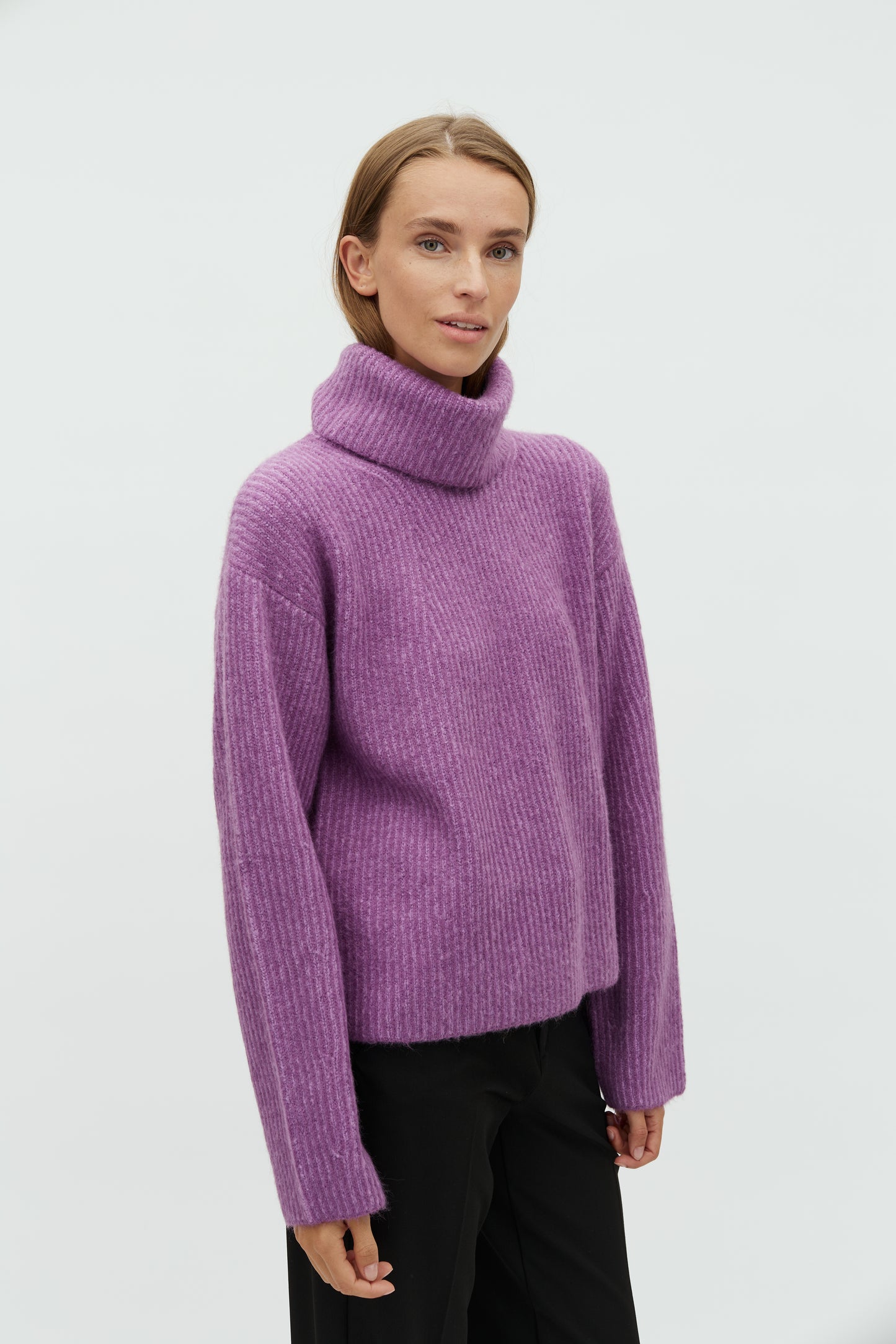 MBYM KEMINA Rollkragenpullover, gentle violet stripe
