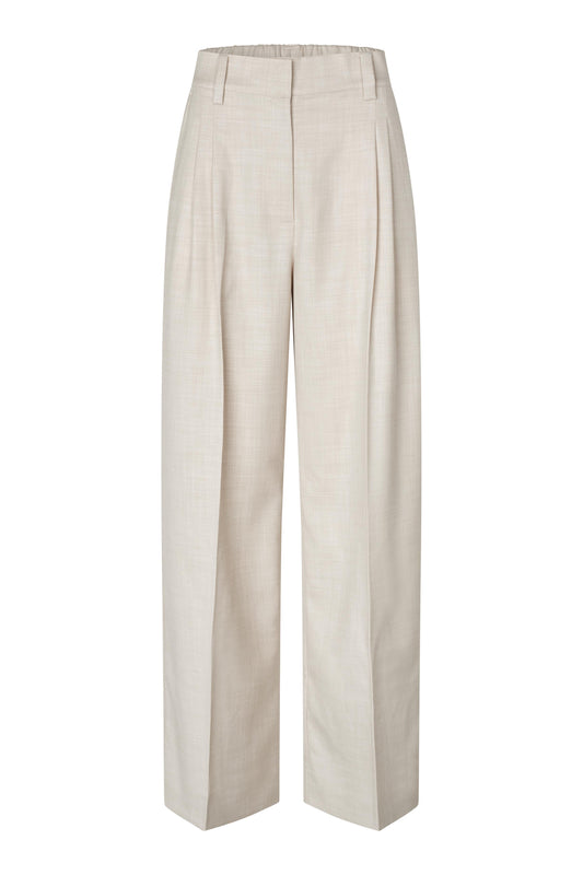 SECOND FEMALE SHARO Hose, moonstruck