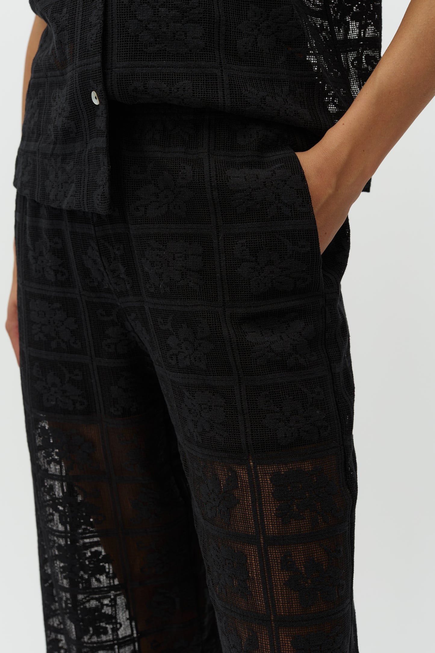 MBYM NOVRA Hose, schwarz