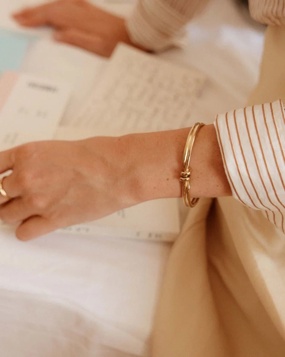 EDBLAD SWIVEL BANGLE, gold