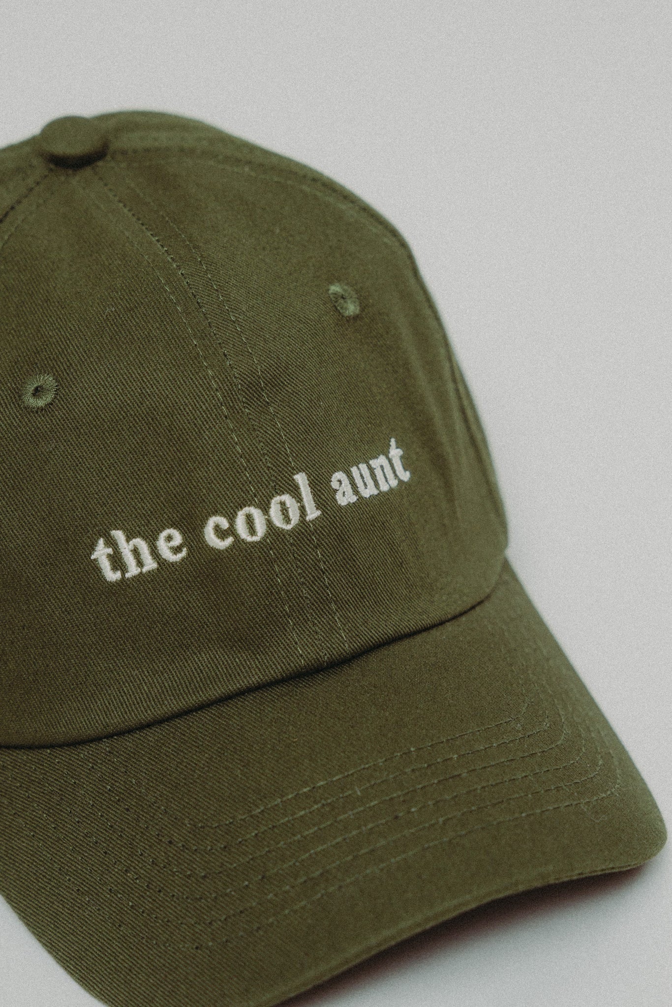 NOT YOUR MOMMY COOL AUNT Cap, grün