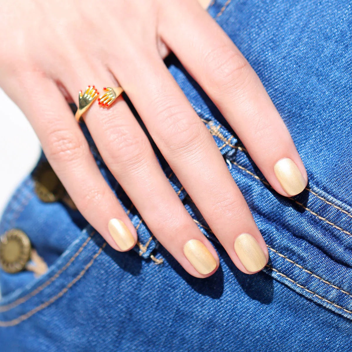 MANUCURIST Nagellack, Gold Sand