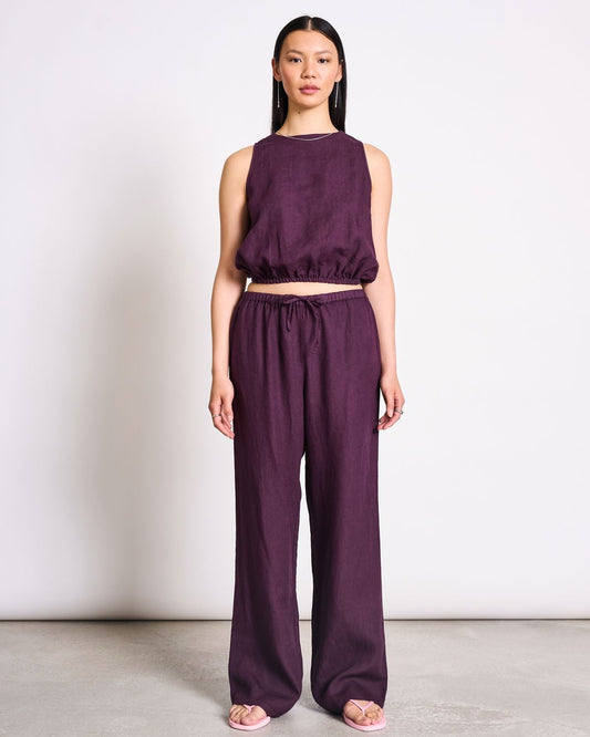 JAN|N JUNE SJOV Hose, cherry lacquer