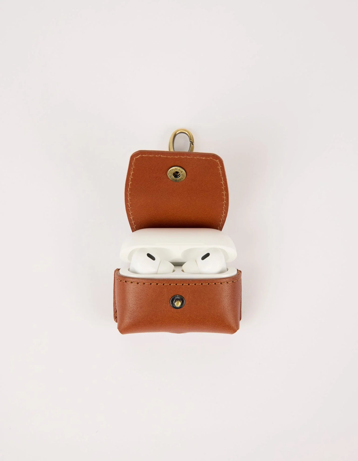 O MY BAG AIRPOD CASE Bagcharm, cognac