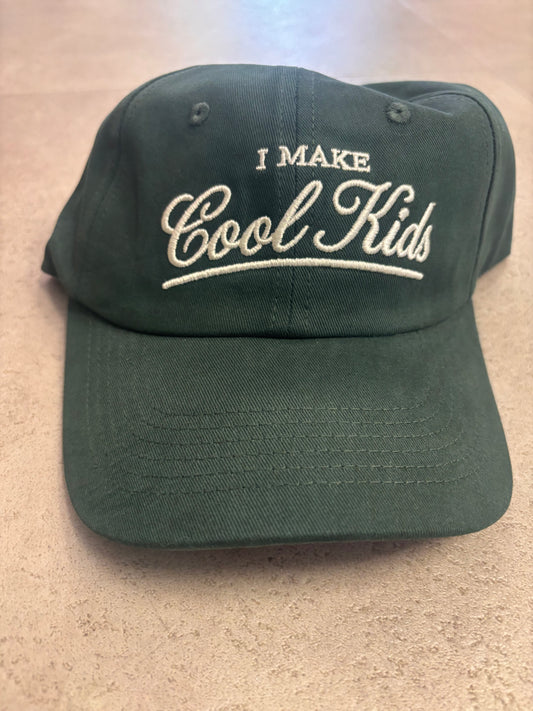 NOT YOUR MOMMY I MAKE COOL KIDS Cap, grün