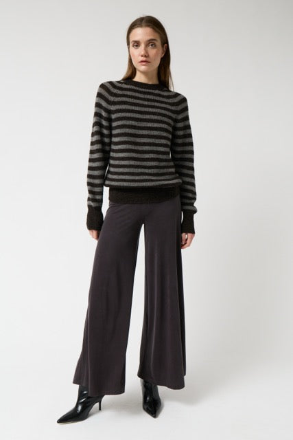 AMT.STUDIO CRYSTAL STRIPES Pullover, grau/ braun