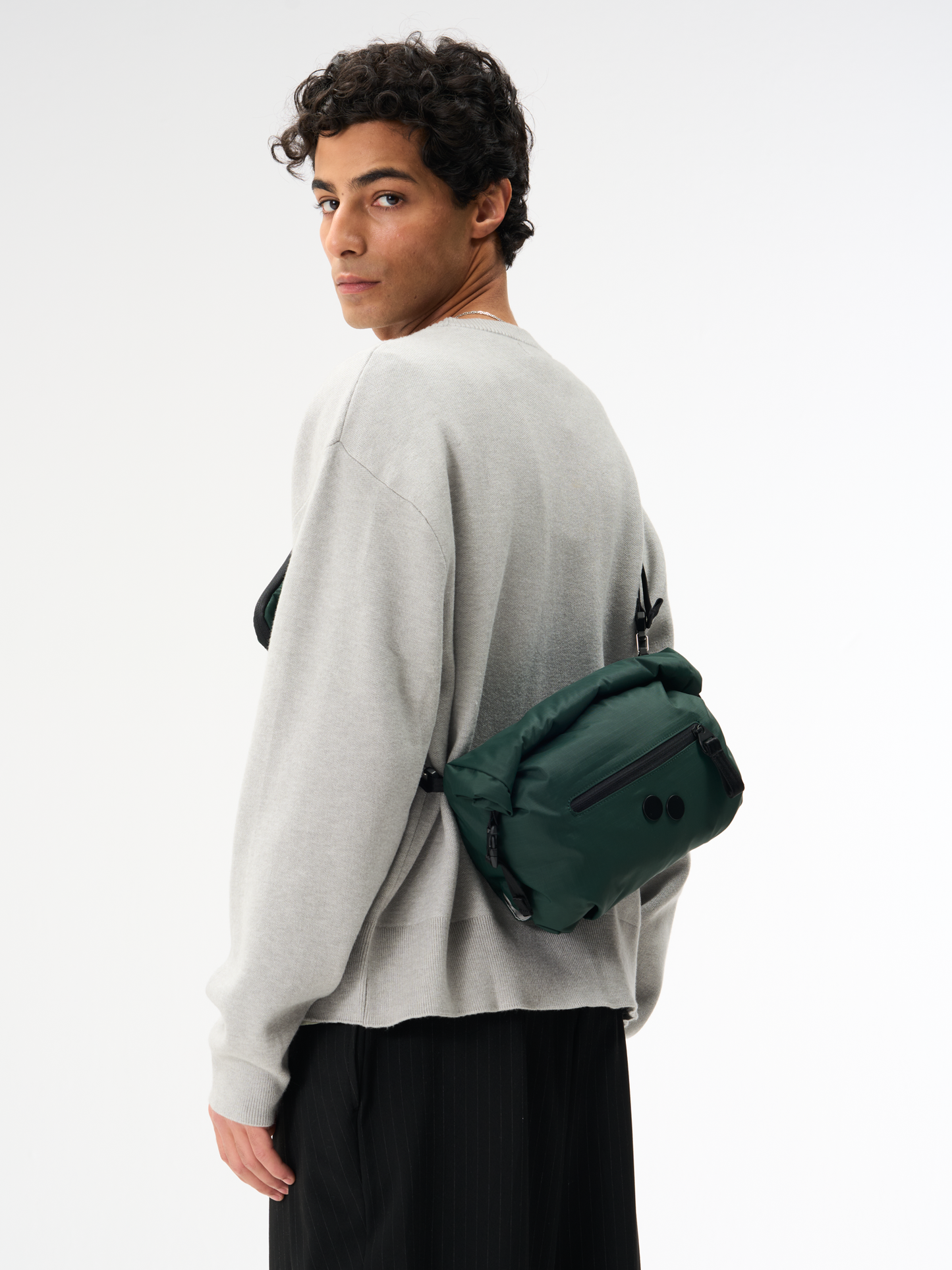 PINQPONQ AKSEL Crossbodybag, rooted black