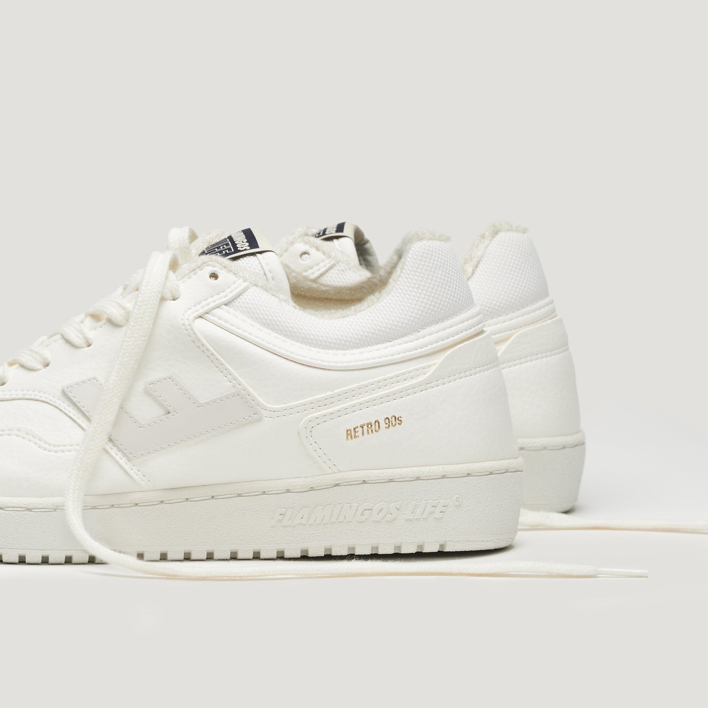 FLAMINGOS LIFE Retro 90s, all white